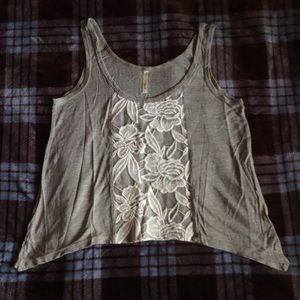 ⚠️Low-Ball Sale⚠️ Gray Lace Tank Top